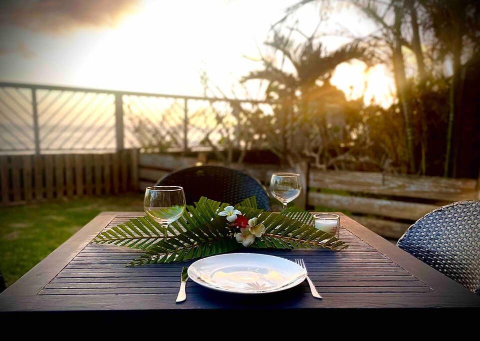 Moehani Beach Lodge Punaauia  ภายนอก รูปภาพ